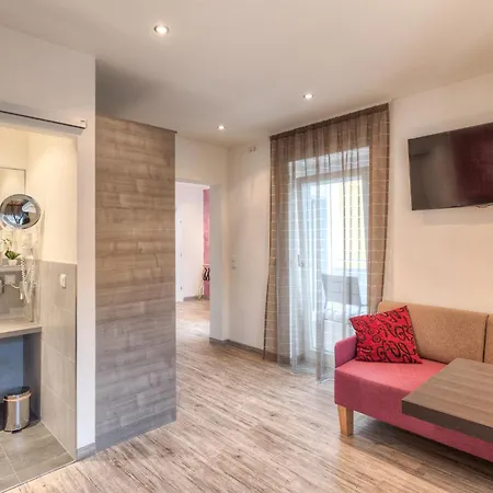 City Zimmer - Appartement Dina Mariner Lienz Exterior photo