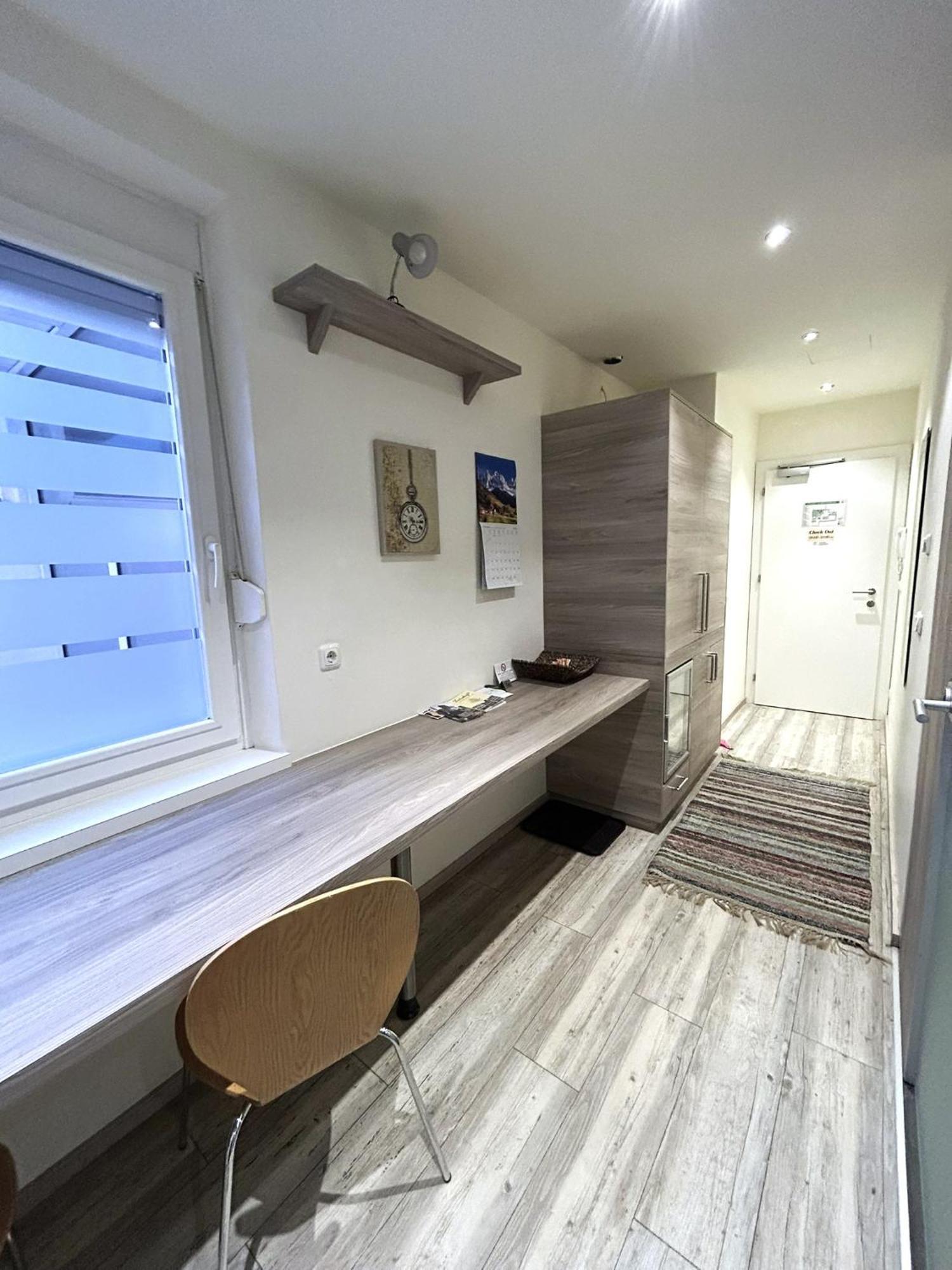 - Dina Mariner Aparthotel Lienz